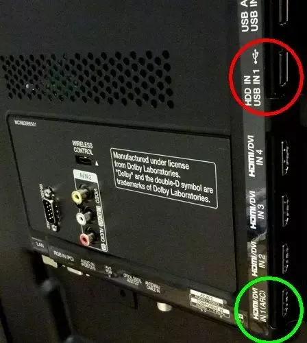 Locate The Hdmi Port On Your Note 5. This Is Typically Located On The Bottom Or Side Of The Device.