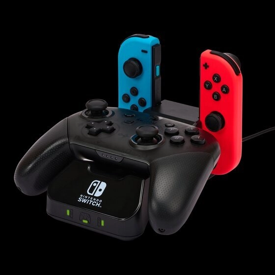 Charge Nintendo Switch Controllers